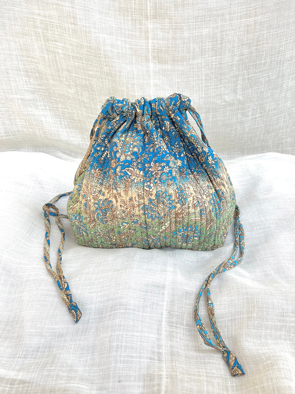 Lola Silk Carry Bag n.4