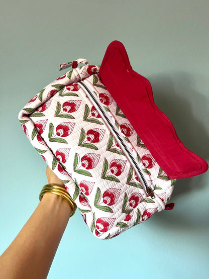 Scallop Make Up Bag n.2