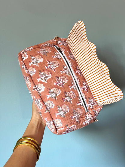Scallop Make Up Bag n.4