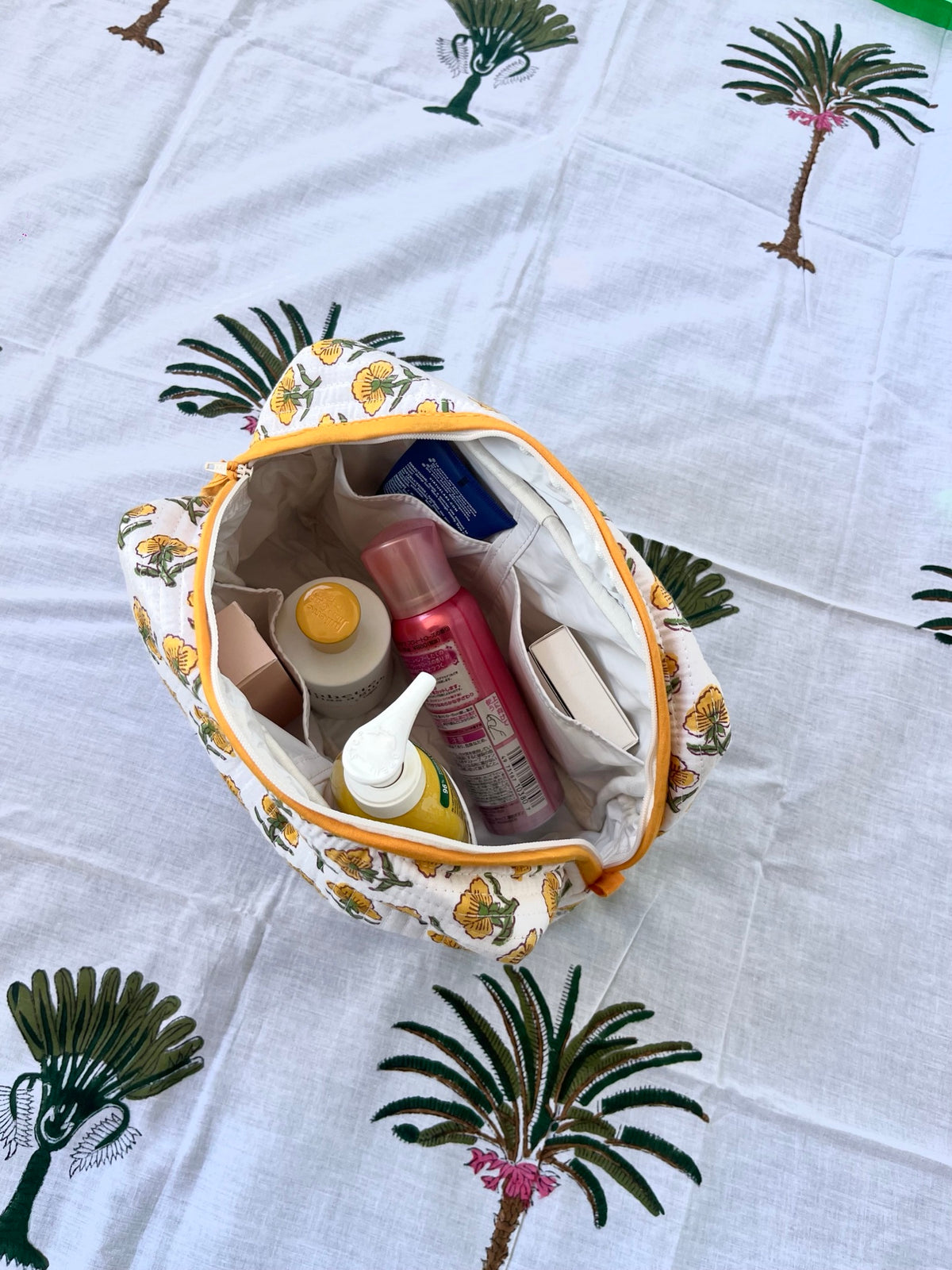 Scallop Make Up Bag n.2