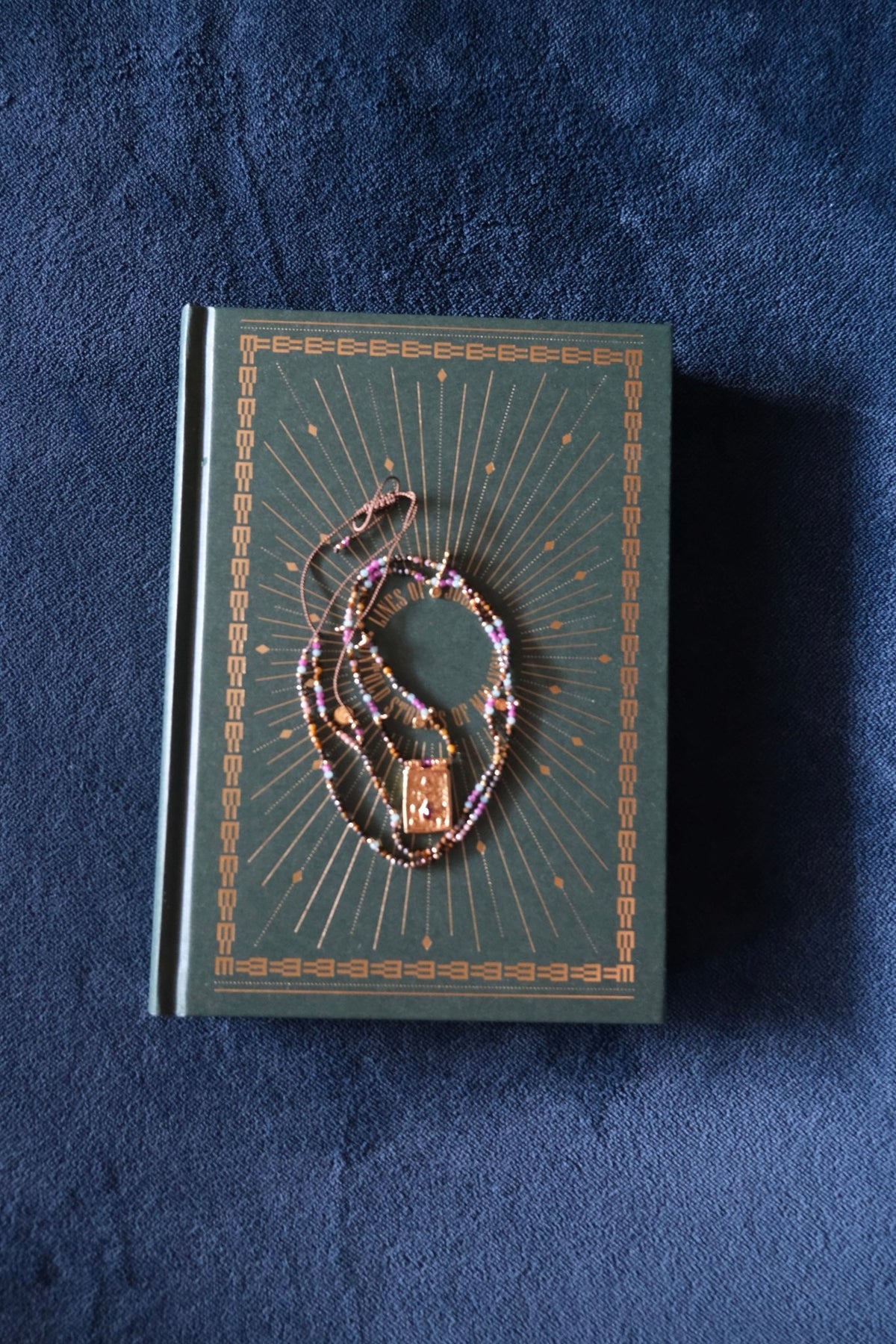 Amuleti Sinceri | Escapolario Durga Necklace Gold - Bohemia Couture